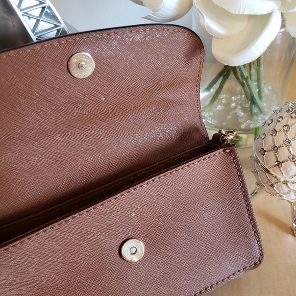 MICHAEL KORS Brown Bow Gold Chain Crossbody Purse - Picture 4 of 7